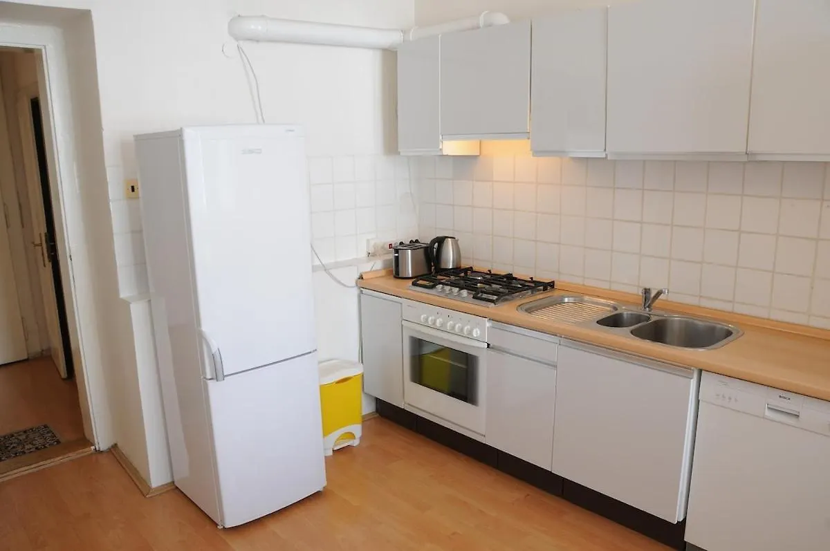 Large Apartment Sleeps Up To 10 M4A Praga Repubblica Ceca